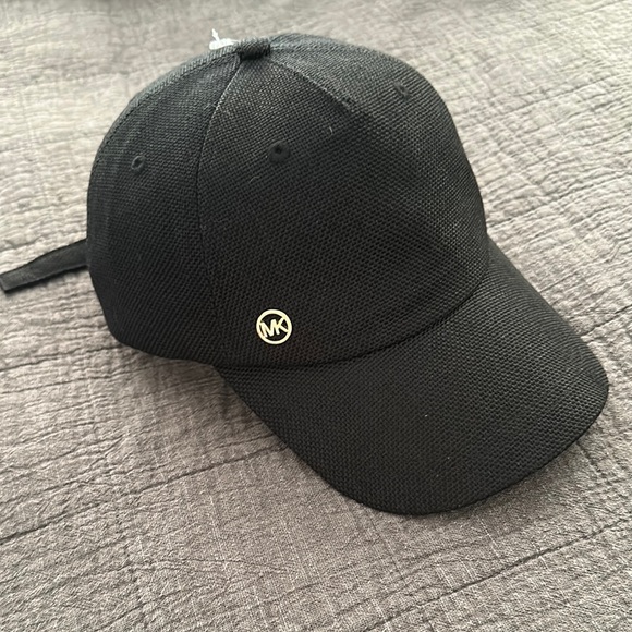 Michael Kors Hat - Picture 1 of 9